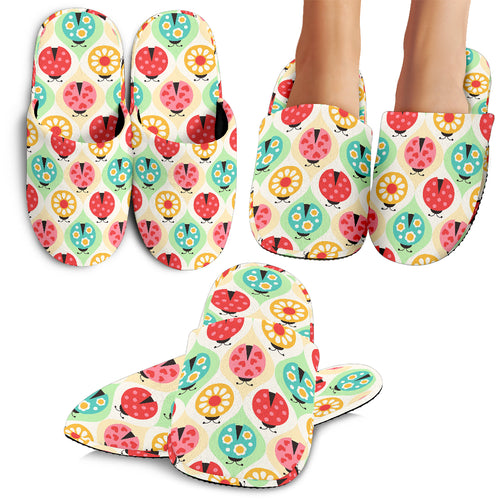 Ladybug Pattern Print Design 02 Slippers