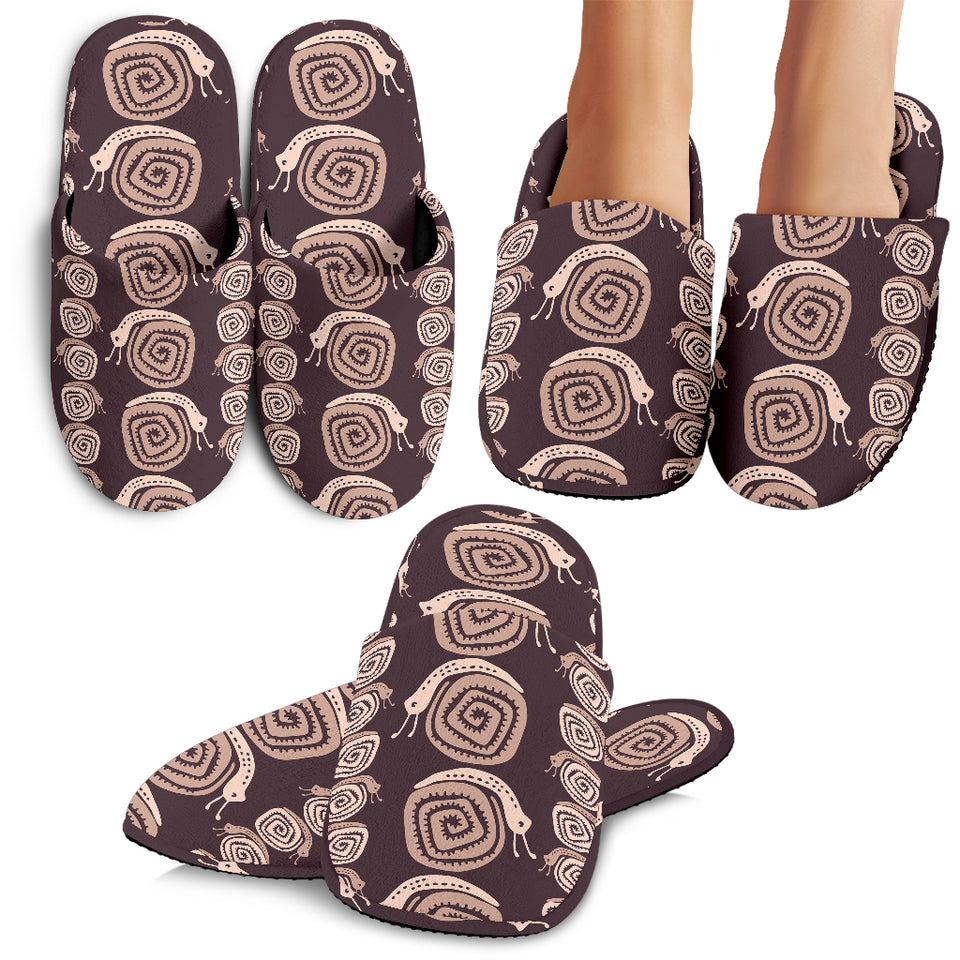 Snail Pattern Print Design 03 Slippers