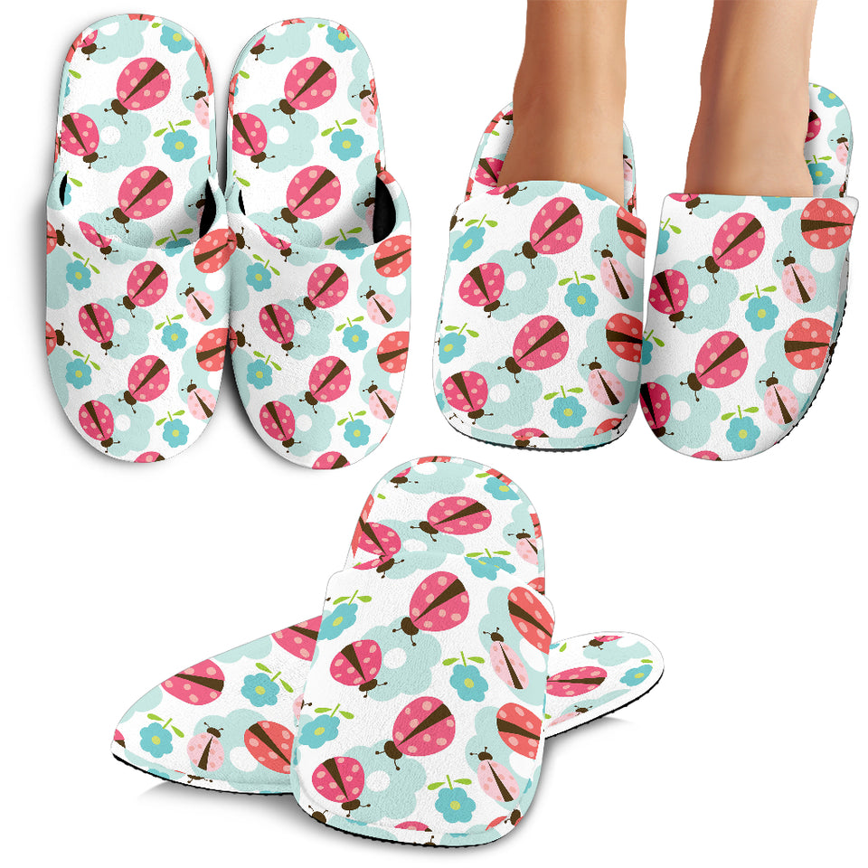 Ladybug Pattern Print Design 03 Slippers