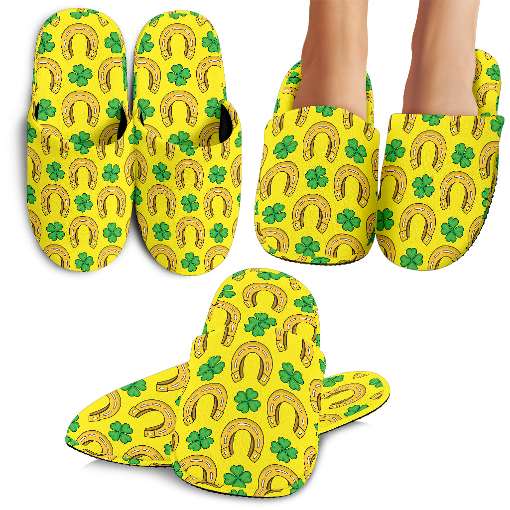 Horseshoes Pattern Print Design 01 Slippers