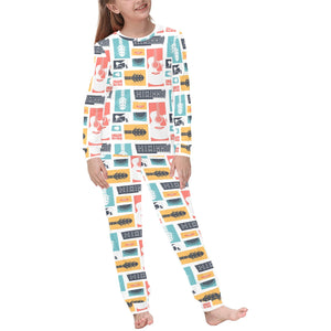 Guitar Pattern Background Kids' Boys' Girls' All Over Print Pajama Set