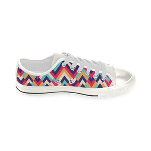 Zigzag Chevron Pattern Background Women's Low Top Canvas Shoes White