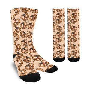 Pretzels Pattern Print Design 02 Crew Socks