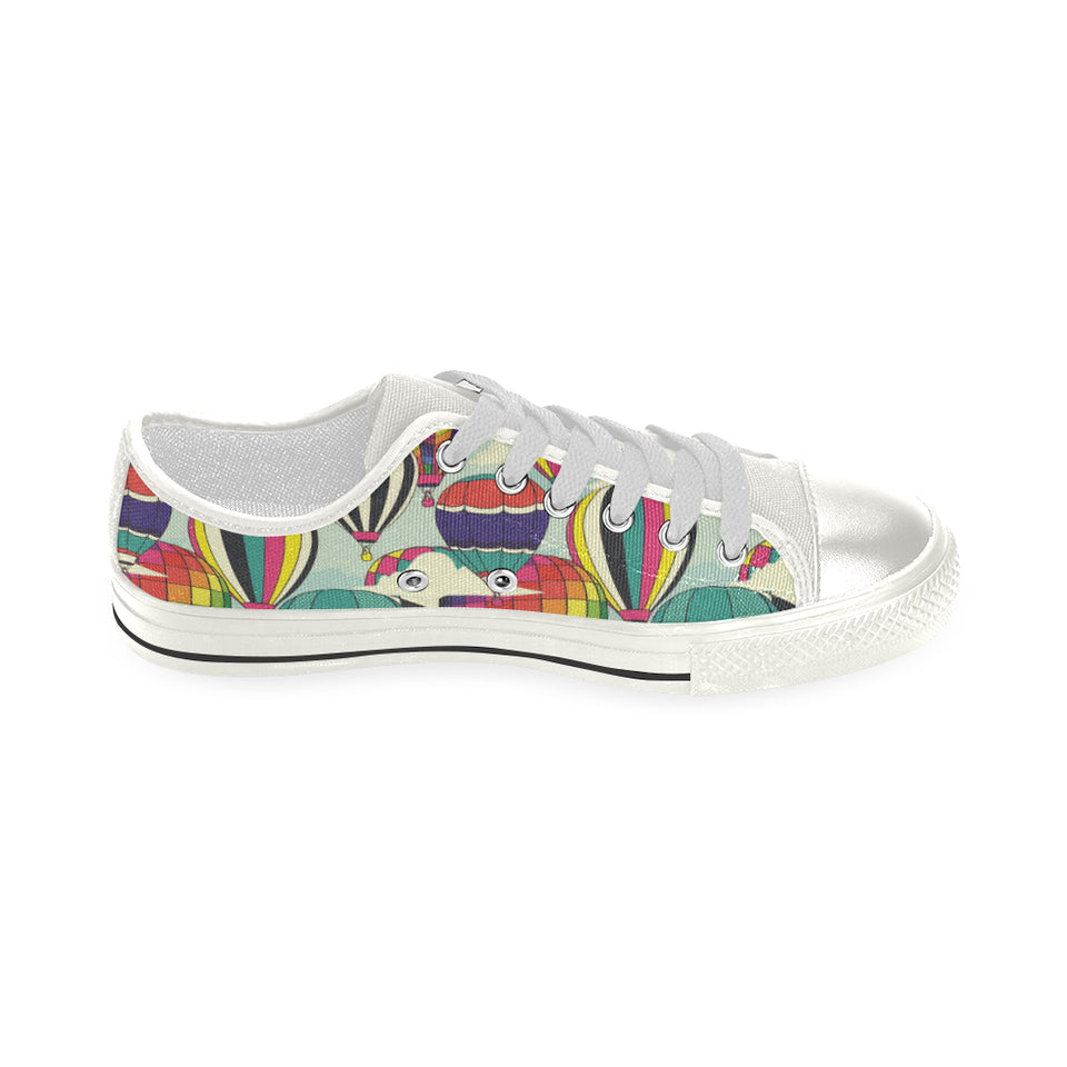 Hot Air Balloon Pattern Background Women's Low Top Canvas Shoes White