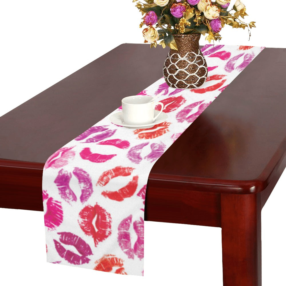 Lips Pattern Print Design 04 Table Runner