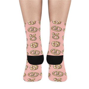 Pretzels Pattern Print Design 04 Crew Socks