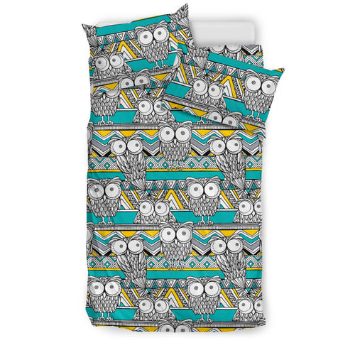 Owl Pattern Green Background Bedding Set