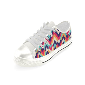 Zigzag Chevron Pattern Background Women's Low Top Canvas Shoes White