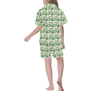 Giraffe Pattern Print Design 02 Kids' Boys' Girls' V-Neck Short Pajama Set