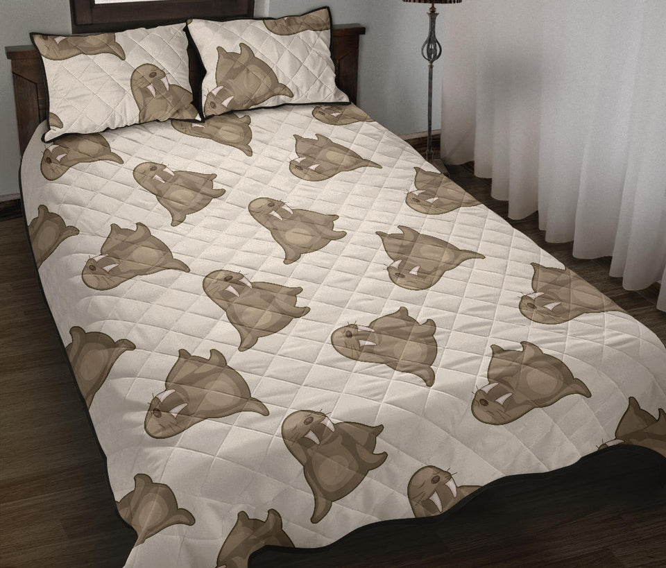 Sea Lion Pattern Quilt Bed Set