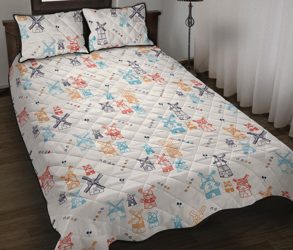 Hand Drawn Windmill Pattern Quilt Bed Set