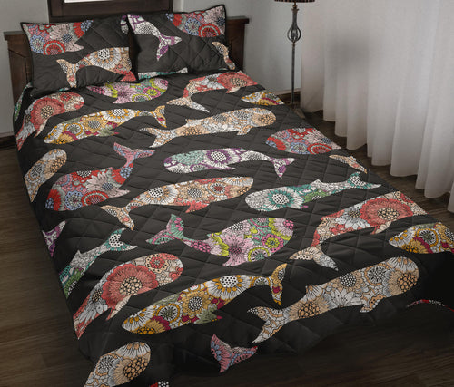 Whale Flower Tribal Pattern Quilt Bed Set