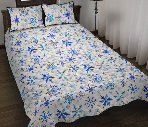Blue Snowflake Pattern Quilt Bed Set