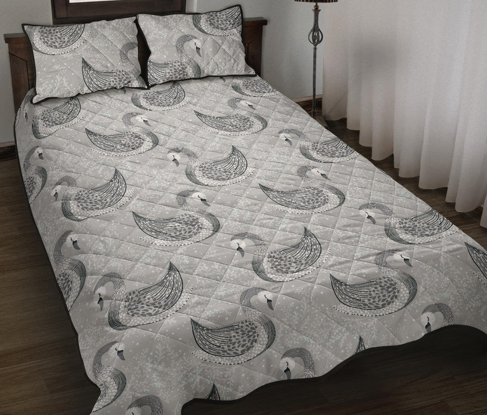 Swan Gray Pattern Quilt Bed Set