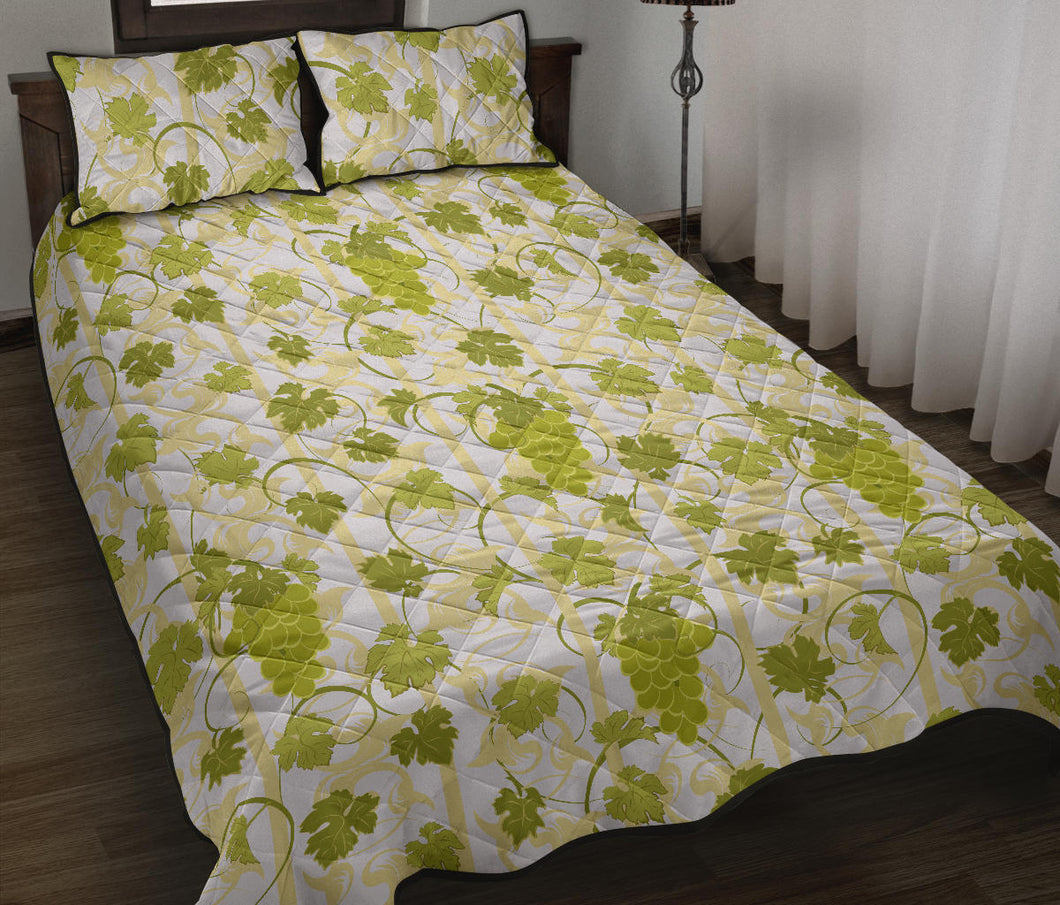 Grape Pattern Background Quilt Bed Set