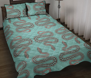 Snake Tribal Pattern Quilt Bed Set