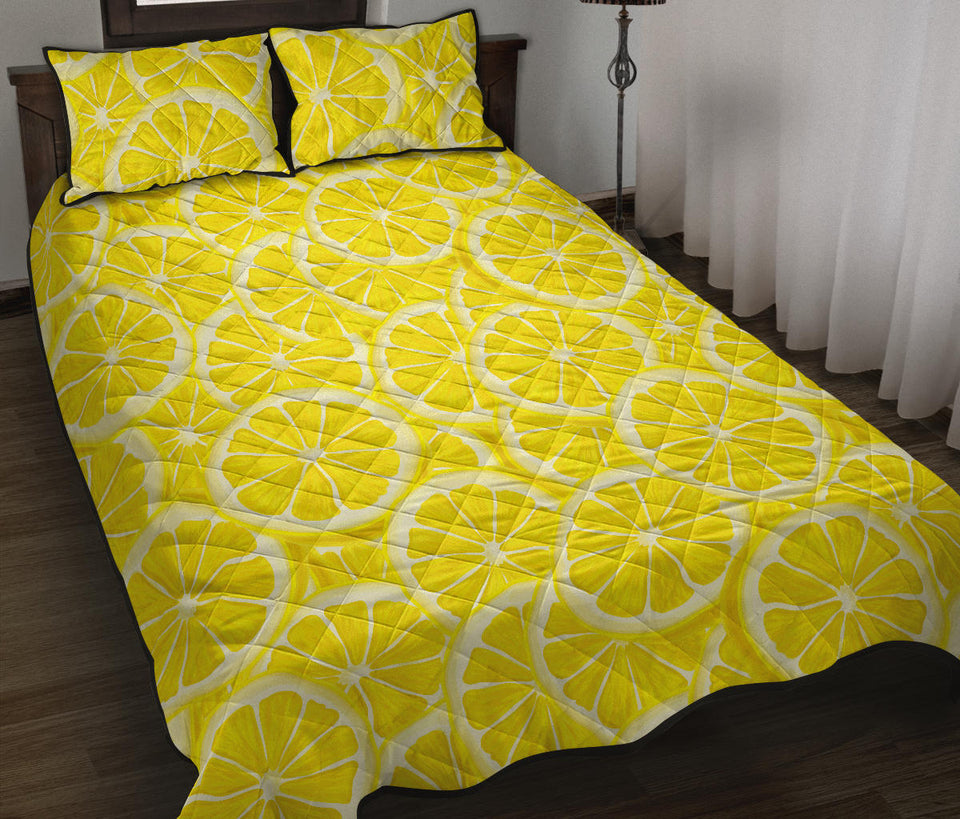 Sliced Lemon Pattern Quilt Bed Set