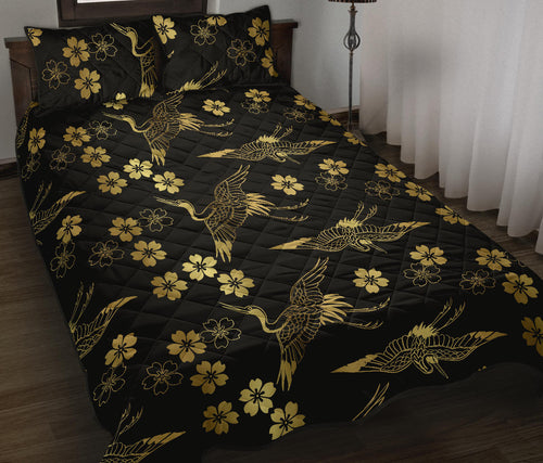 Gold Japanese Theme Pattern Quilt Bed Set