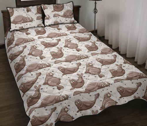 Sea Lion Pattern Background Quilt Bed Set