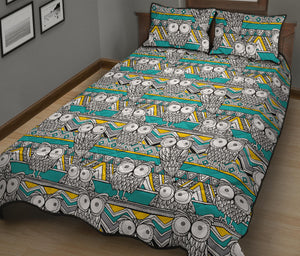 Owl Pattern Green Background Quilt Bed Set
