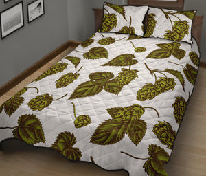 Hop Leaves Pattern Quilt Bed Set