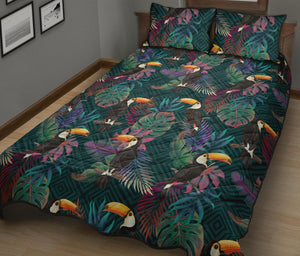 Toucan Pattern Quilt Bed Set