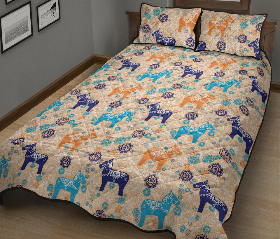 Cute Horse Pattern Quilt Bed Set