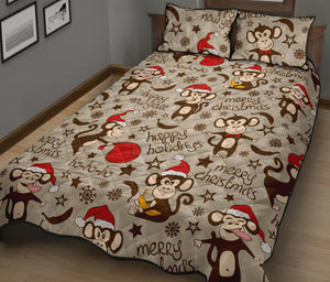 Monkey Christmas Pattern Quilt Bed Set
