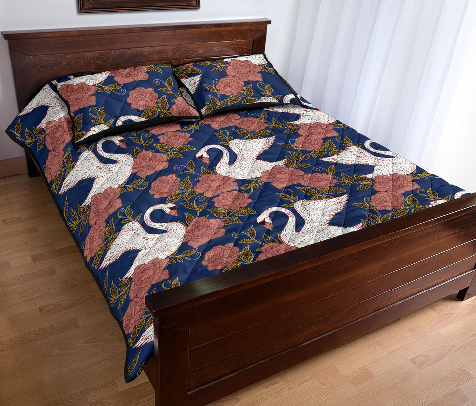 Swan Rose Pattern Quilt Bed Set