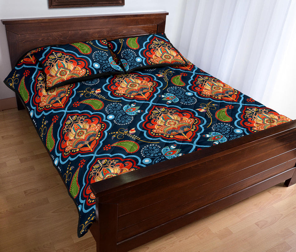 Indian Traditional Pattern Quilt Bed Set