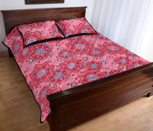 Indian Pink Pattern Quilt Bed Set