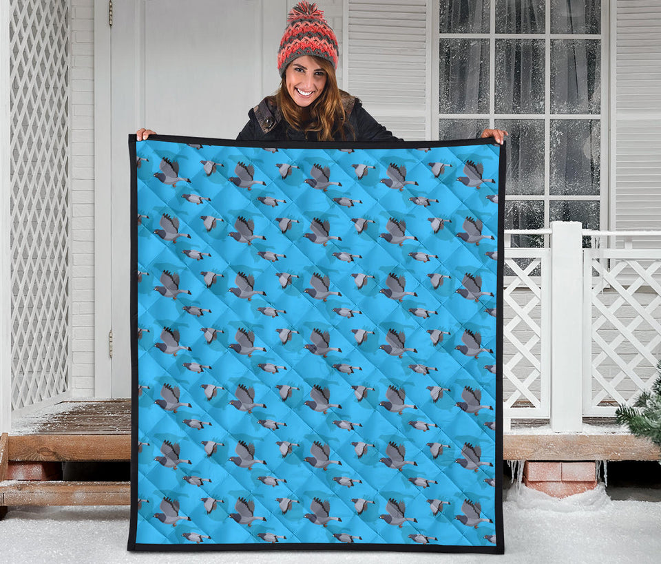 Pigeon Pattern Print Design 05 Premium Quilt