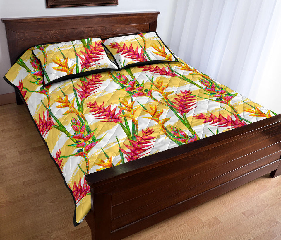 Heliconia Pattern Quilt Bed Set