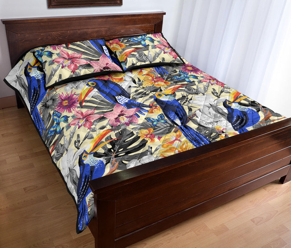 Toucan Leaves Flower Pattern Quilt Bed Set