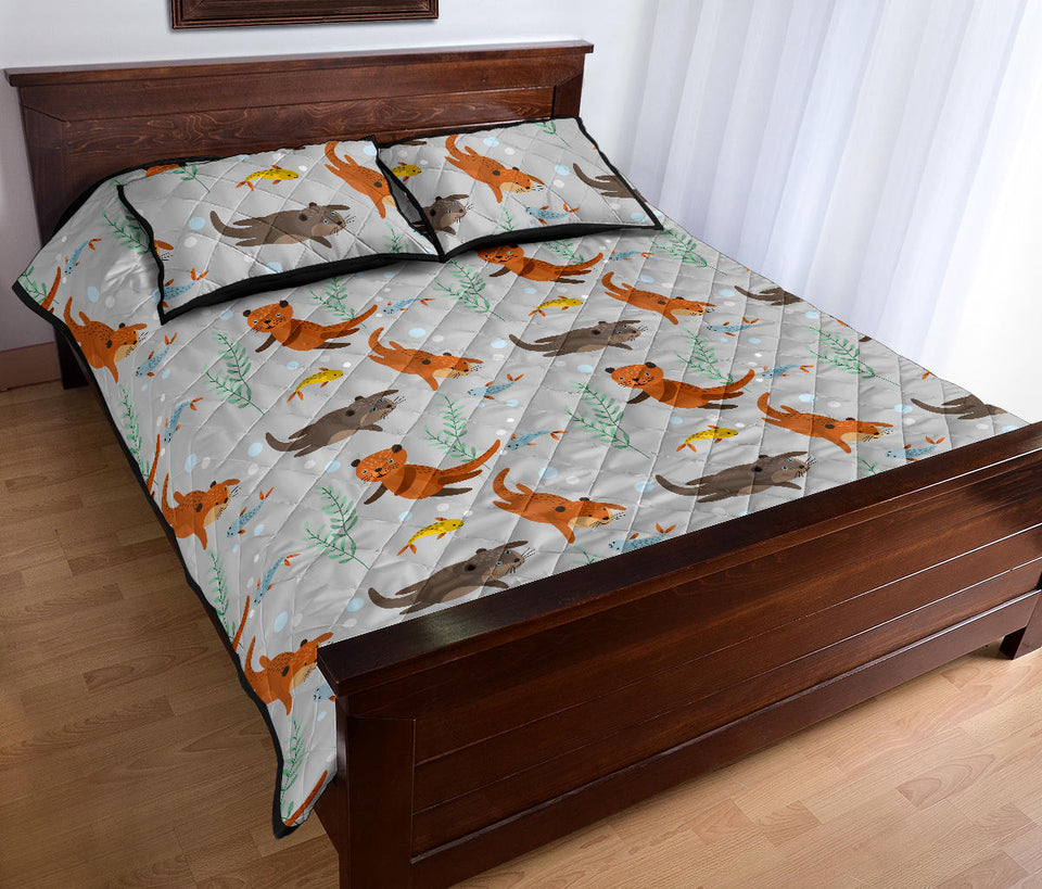 Swimming Fish Otter Pattern Quilt Bed Set