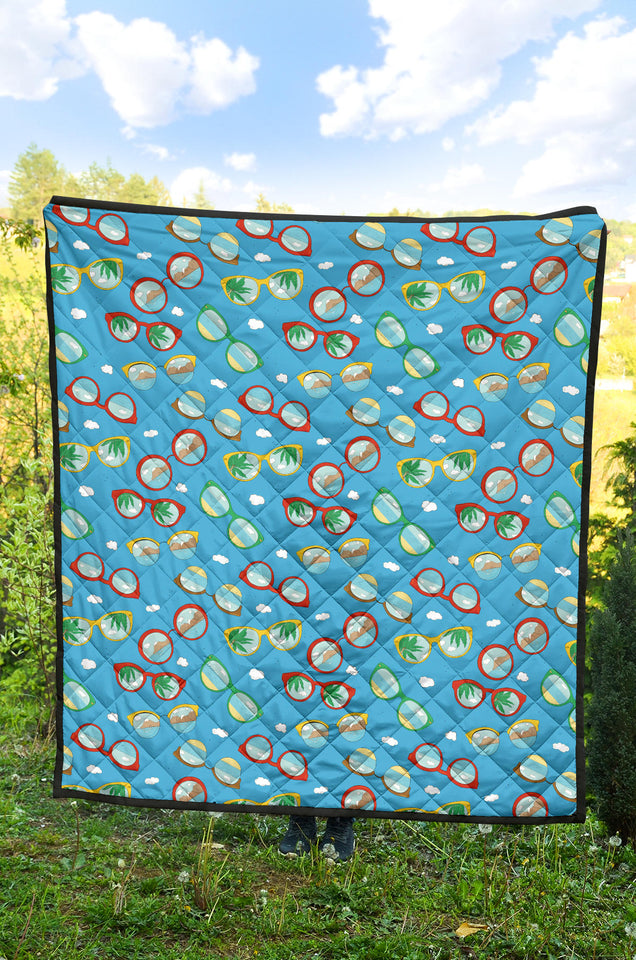 Sun Glasses Pattern Print Design 03 Premium Quilt