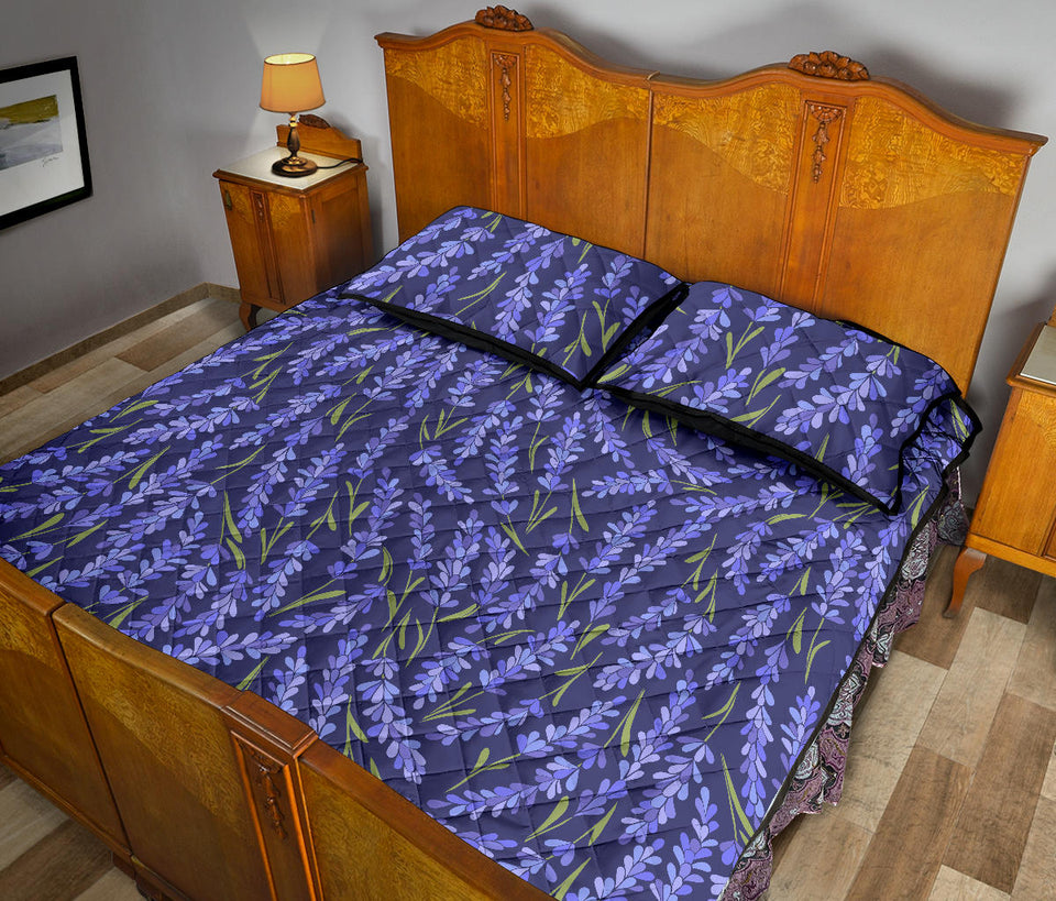 Lavender Theme Pattern Quilt Bed Set