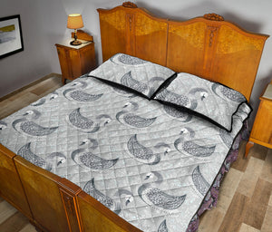 Swan Gray Pattern Quilt Bed Set