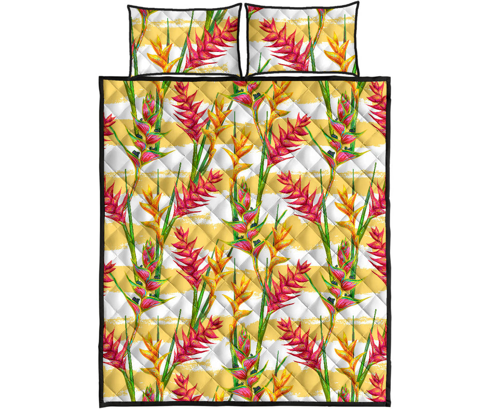 Heliconia Pattern Quilt Bed Set