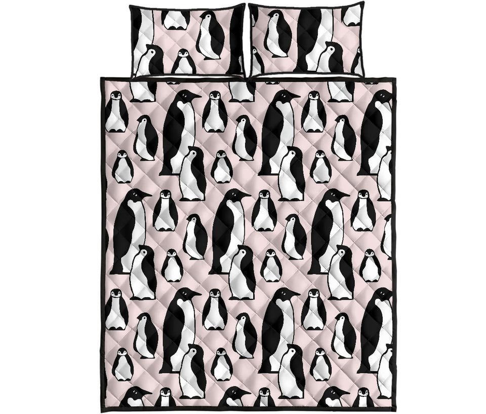 Penguin Pattern Background Quilt Bed Set