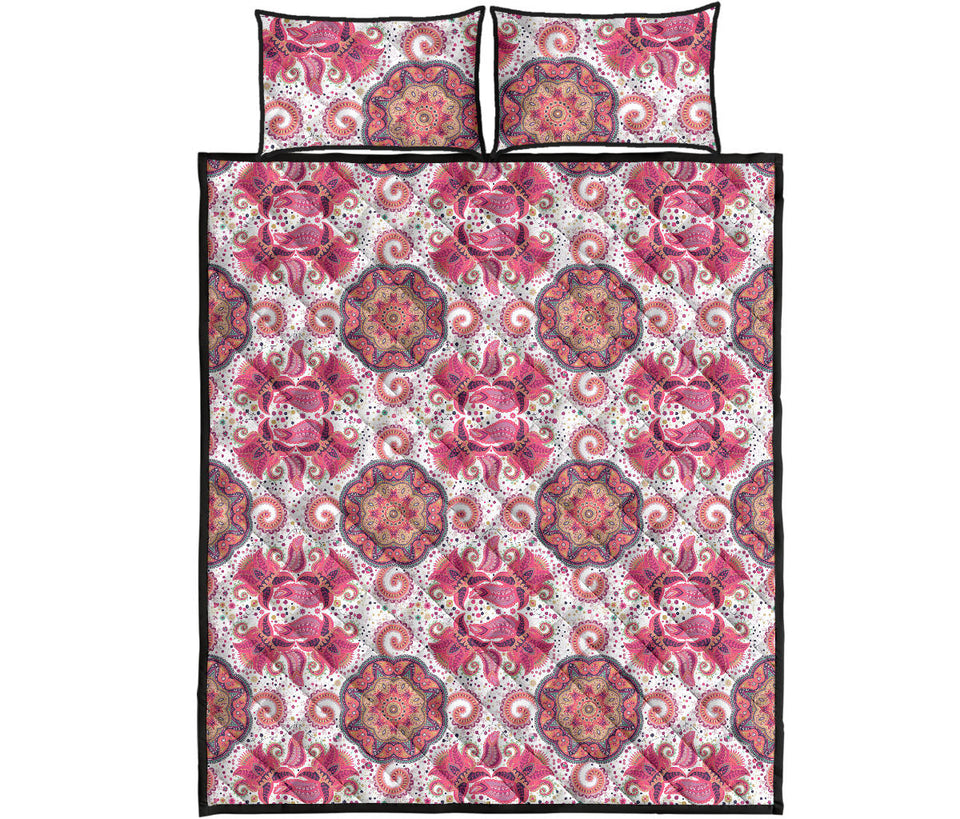 Indian Pattern Quilt Bed Set