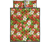 Strawberry Leaves Flower Pattern Quilt Bed Set