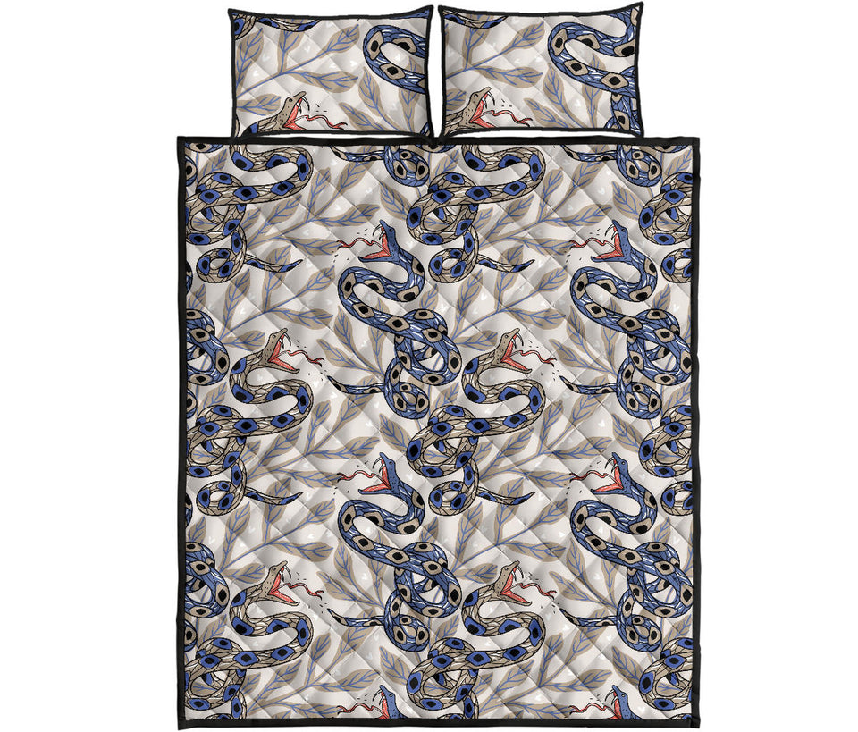 Snake Leaves Pattern Quilt Bed Set