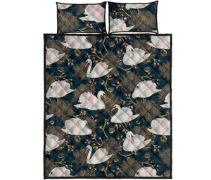 Swan Pattern Quilt Bed Set