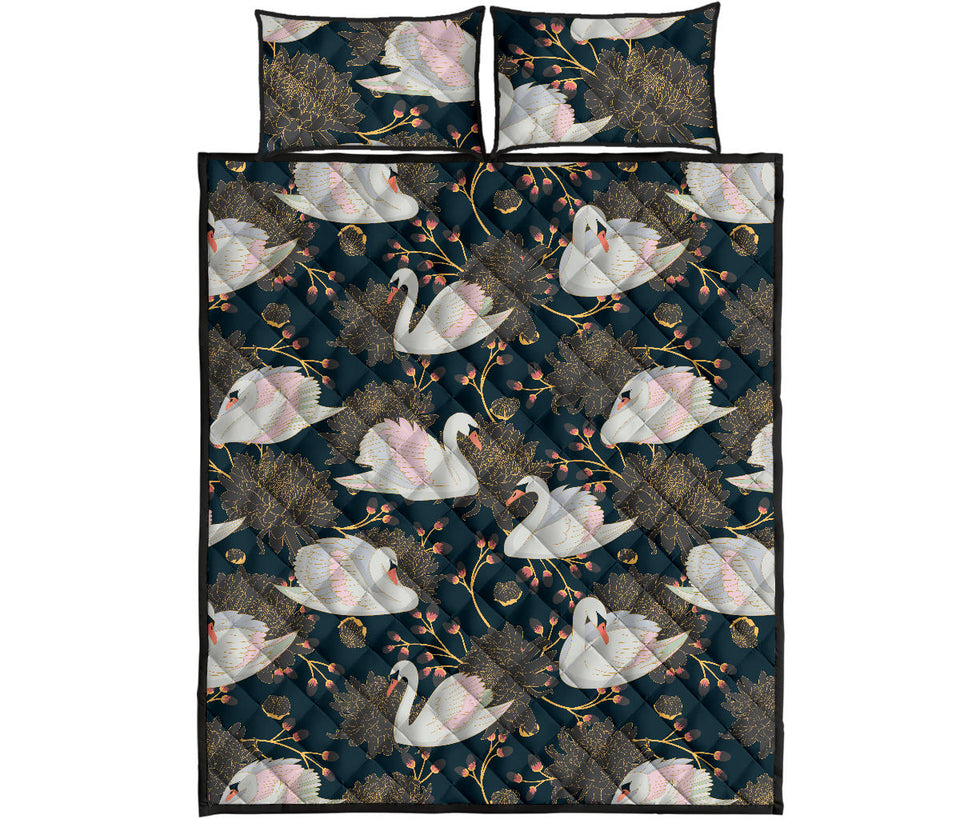 Swan Pattern Quilt Bed Set