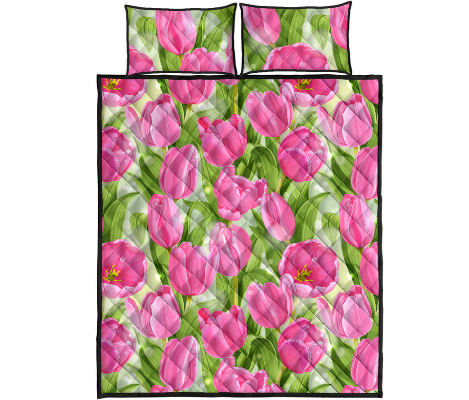 Pink Tulip Pattern Quilt Bed Set