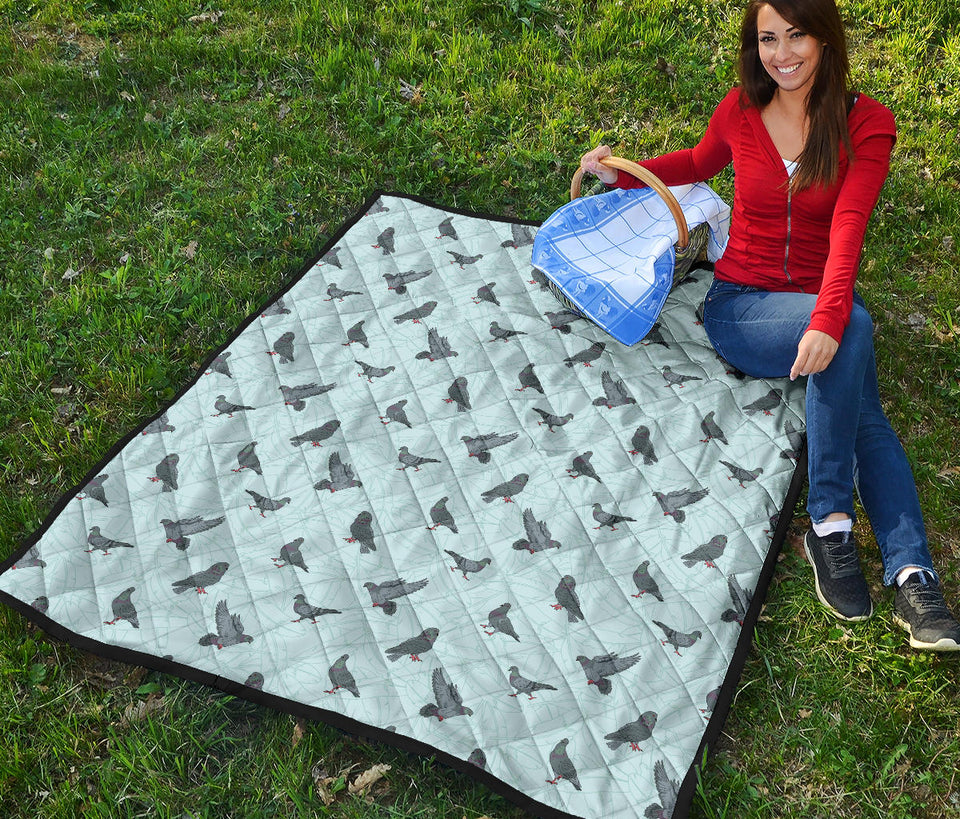 Pigeon Pattern Print Design 02 Premium Quilt