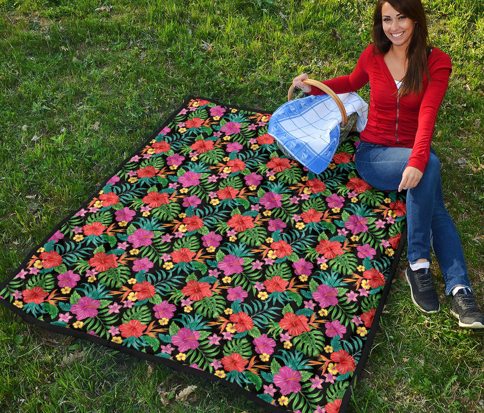 Hibiscus Pattern Print Design 01 Premium Quilt