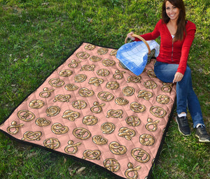 Pretzels Pattern Print Design 04 Premium Quilt