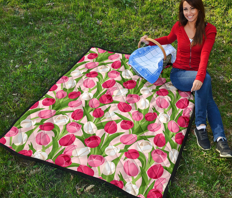 Pink White Tulip Pattern Premium Quilt